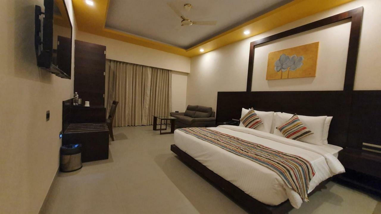Regenta Central North Goa, Arpora Eksteriør bilde